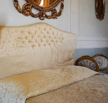 Palazzo Vecchio Bed & Breakfast Marittima